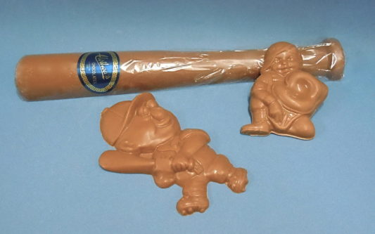 Solid Chocolate Baseball Players & Baseball Bat