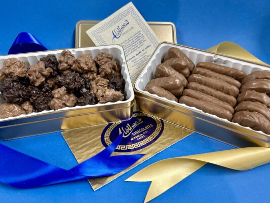 Gourmet gift box of Artisan Cookies Chocolate Clusters