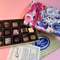 Lovel, spring wrapped gift collection of Artisan Milk and dark chocolate's